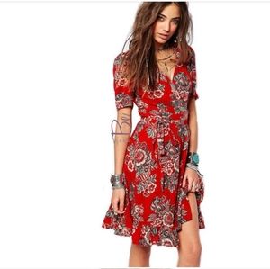 Floral flirty wrap dress by  Ralph Lauren